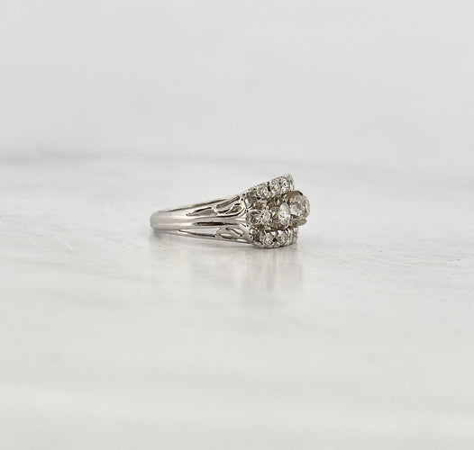 Bague Bague ancienne or blanc jarretière diamants 58 Facettes