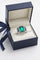 Bague 55 Bague en or blanc sertie d'une émeraude taille octogonale, de diamants et de saphirs. 58 Facettes 50404