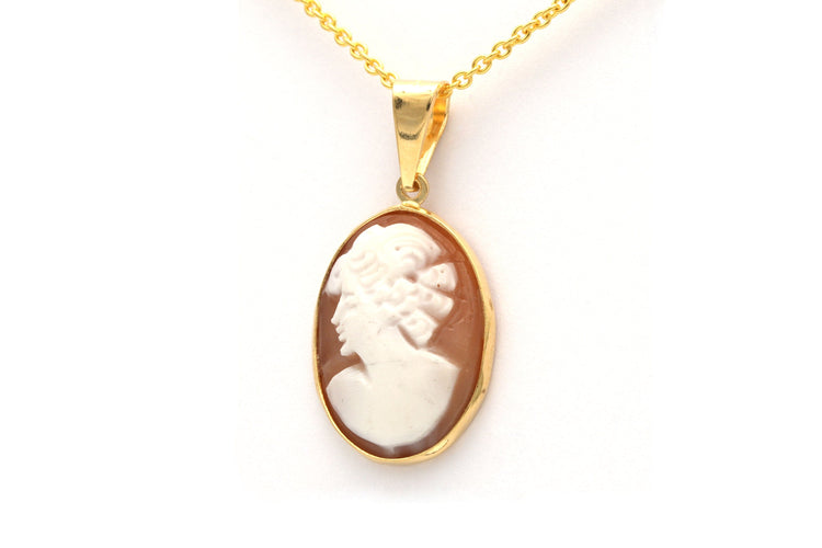 Pendentif Pendentif Années 70 en or jaune 18 carats serti d'un camée 58 Facettes B488