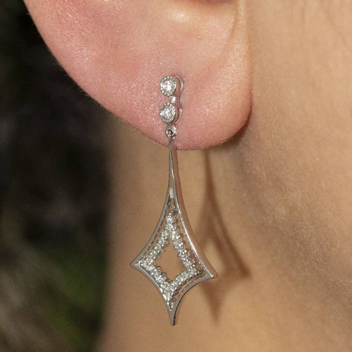 Boucles d'oreilles Boucles d'oreilles LISS en Or et Diamants 58 Facettes D361165SP