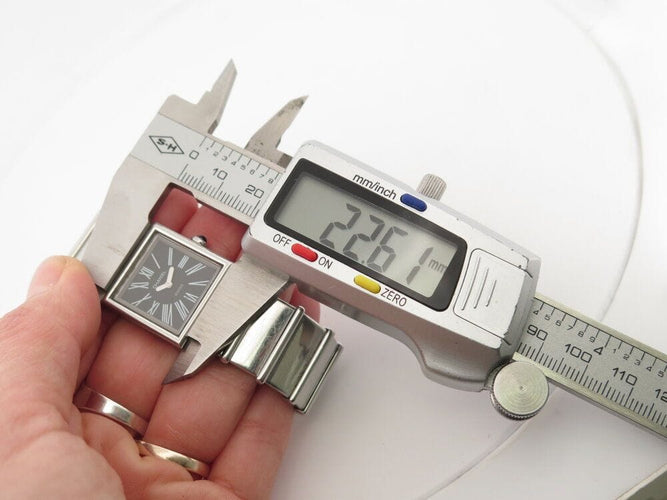 Montre vintage montre CHANEL mademoiselle h0826 en acier 23mm quartz + boite lady 58 Facettes 266161