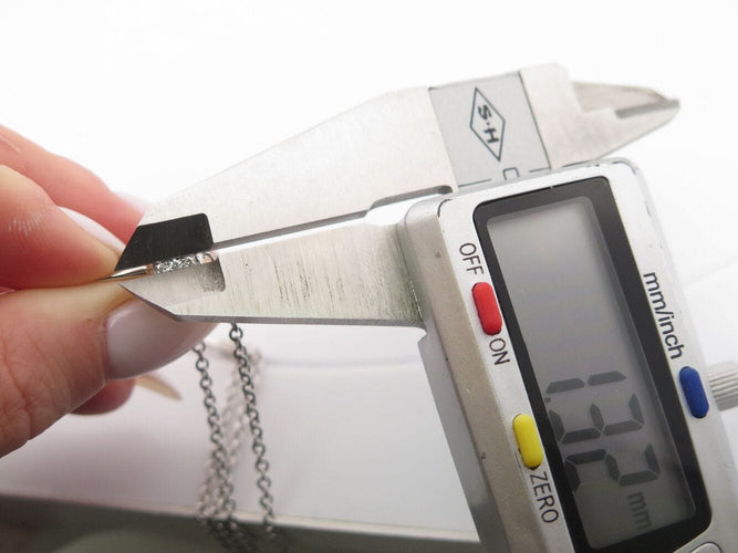 Collier collier POIRAY indrani pendentif diamants or blanc 18k 10gr diamant pierres 58 Facettes 271032