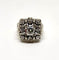 Bague 54 Bague marguerite or gris et diamant central 0,45 cts 58 Facettes