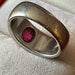 Bague 56 Bague jonc platine rubis birman cabochon 58 Facettes