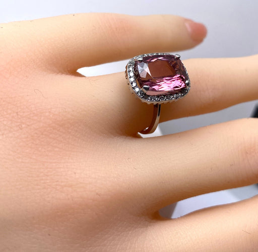 Bague 49 Bague en or blanc, tourmaline rose et diamants 58 Facettes AB613