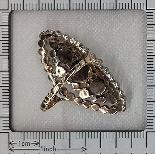 Bague 58 L'artisanat victorien : une touche d'allure royale 58 Facettes 23073-0137