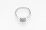 Bague 51 Bague contemporaine en or blanc sertie de diamants. 58 Facettes 10322