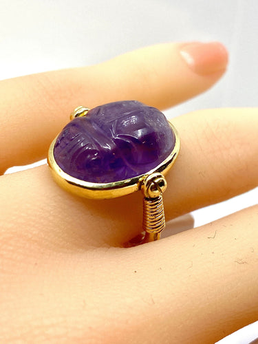 Bague en or jaune 18 carats, scarabée en améthyste mobile