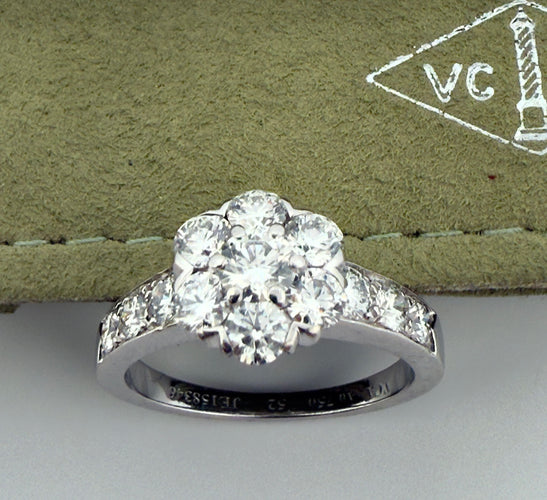 Bague Fleurette Van Cleef & Arpel