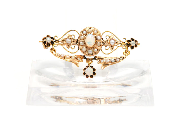 Broche Broche Art Nouveau en or jaune sertie d'opales et de perles 58 Facettes B604