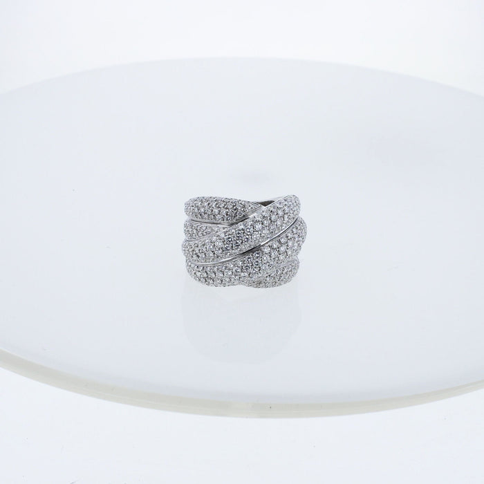 Bague 63 Bague grande en or blanc et diamants 58 Facettes 001.41527