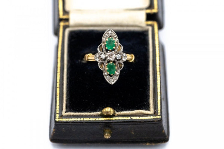 Bague Bague marquise française avec émeraudes et diamants en or jaune 18k 58 Facettes 11774