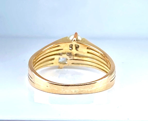 Bague toi et moi en or jaune, diamant et perle vers 1900