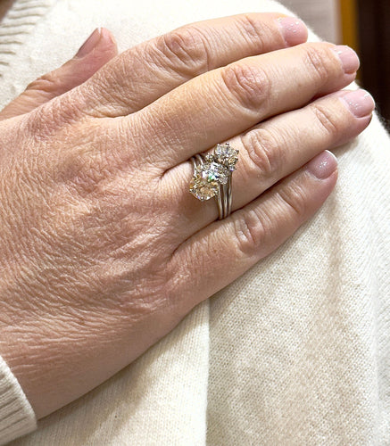 Bague ancienne en platine et diamants