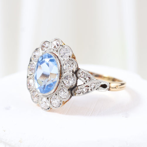 Bague Rosette vintage ornée de diamants et de spinelle 58 Facettes 131528H