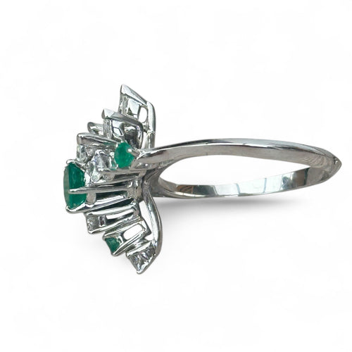 Bague 53 Bague émeraude diamants 58 Facettes