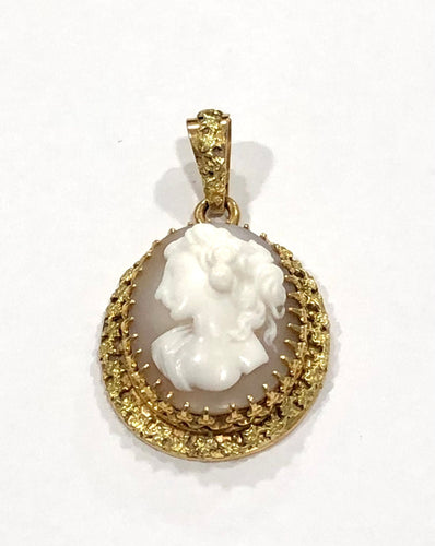 Pendentif Pendentif camée or jaune 58 Facettes