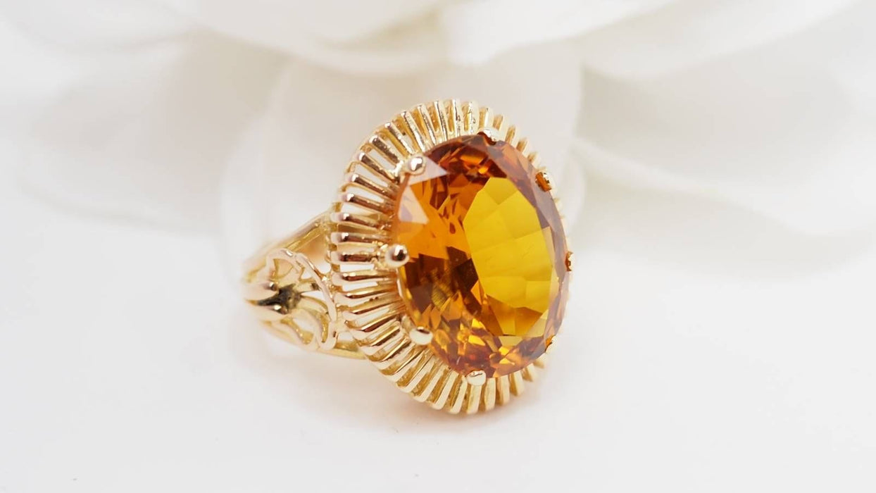 Bague 51.5 Bague vintage en or jaune et citrine ovale 58 Facettes 32615