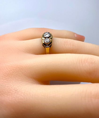 Bague 51 Bague en or jaune 18 carats ornée de 3 diamants 58 Facettes AB545