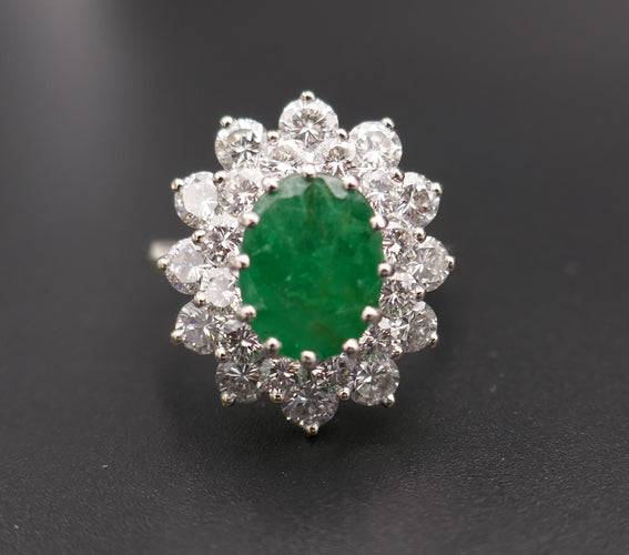 Bague 58 Bague émeraude 2,34 carats Et Diamants 3 Carats, Or Et Platine. 58 Facettes C70-03