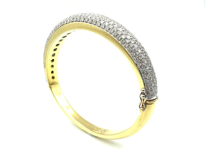 Bracelet BUCHERER. Bracelet jonc or 18K et diamants 5ct 58 Facettes