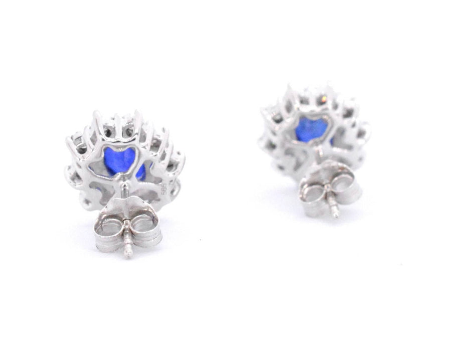 Boucles d'oreilles en or blanc avec diamants et saphir