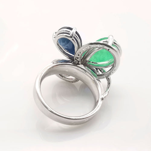 Bague 54 Bague or blanc et pierres précieuses 58 Facettes