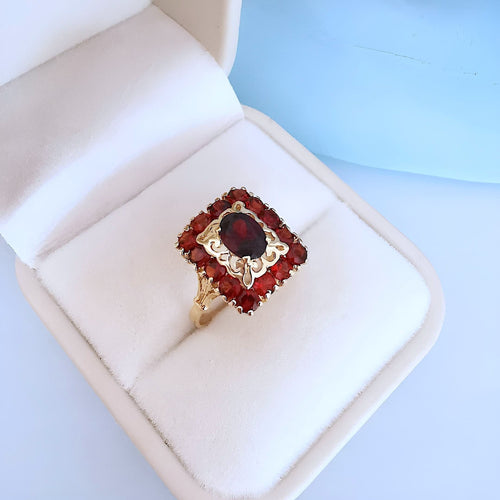 Bague 57.5 Bague grenats Or jaune 18K 58 Facettes 1756