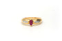 Bague 49 Bague en or jaune sertie d'un rubis et de diamants 58 Facettes B565
