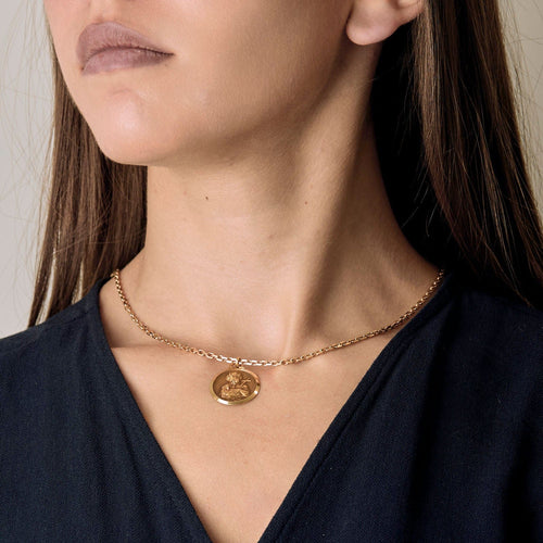 Pendentif AUGIS - Médaille en or jaune figurant Saint Jean Baptiste enfant 58 Facettes COG04722