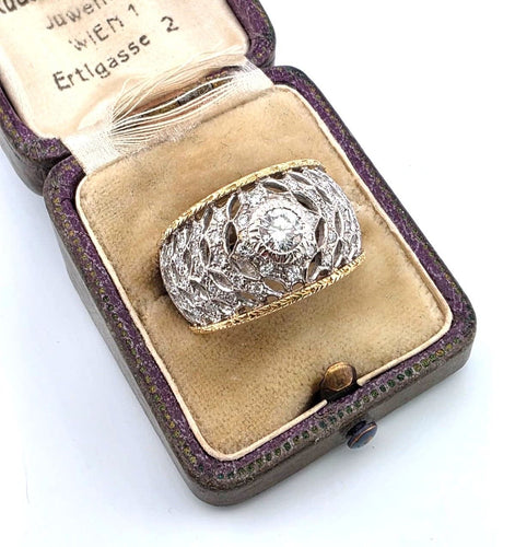 Bague 52 Bague vintage des années 1990 en or jaune et blanc avec diamants 58 Facettes