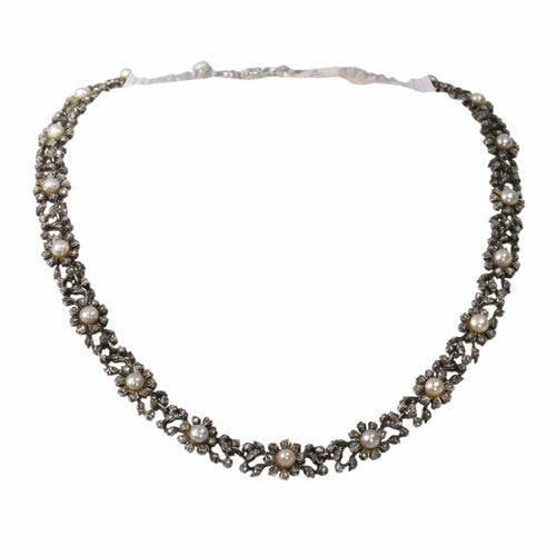 Élégance victorienne : un collier ras du cou en diamants et perles d'une grâce intemporelle