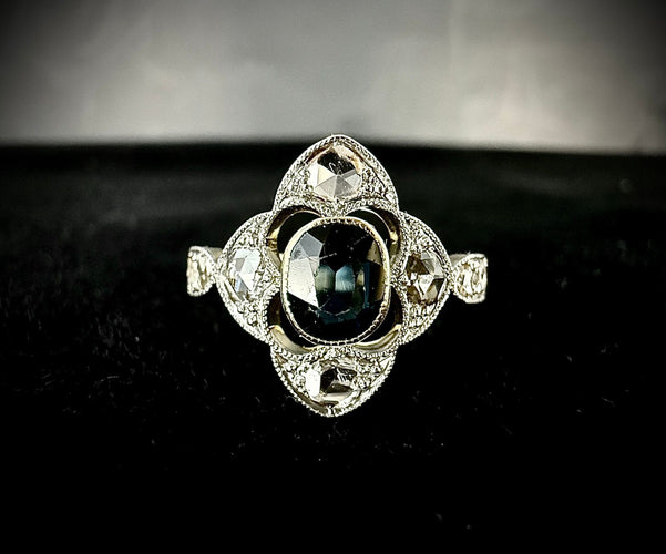 Bague 50 Bague Art Nouveau or et platine sertie d'un saphir et de roses de diamant 58 Facettes