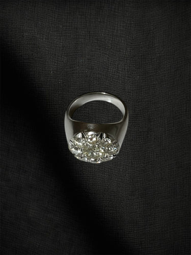 Bague 58 Bague en or blanc « Le Seigneur de la Lumière » sertie de diamants pavés 58 Facettes