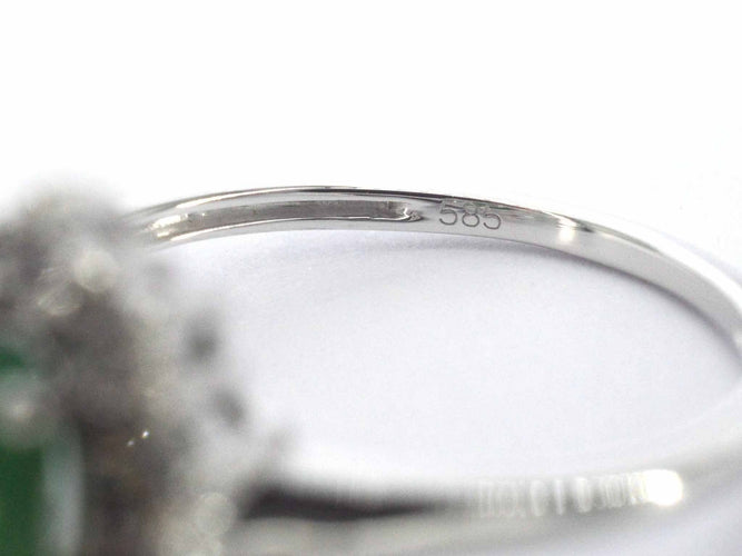 Bague 54 Bague entourage en or blanc avec émeraude et diamants 58 Facettes 2347