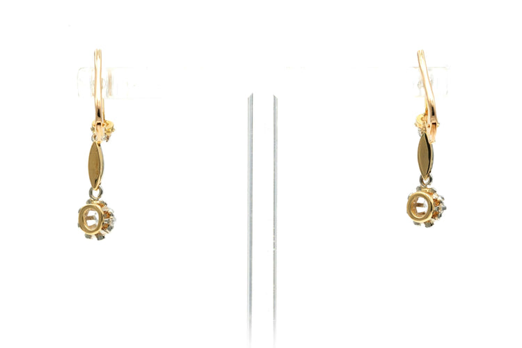 Boucles d'oreilles Boucles d'oreilles Art Déco or jaune serties de saphirs blancs 58 Facettes B773