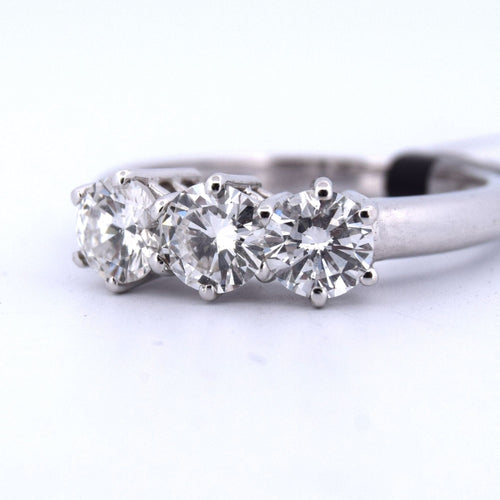 Bague 54 Bague TRILOGIE en or blanc 58 Facettes