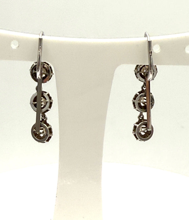 Boucles d'oreilles Longues dormeuses or gris serties de diamants 58 Facettes