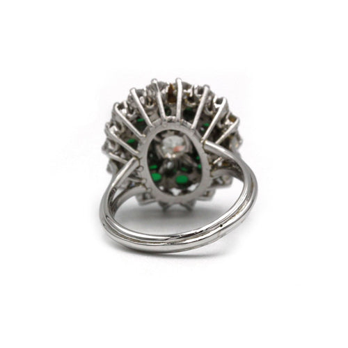 Bague 51 Bague - Or, diamants et émeraudes 58 Facettes 1179