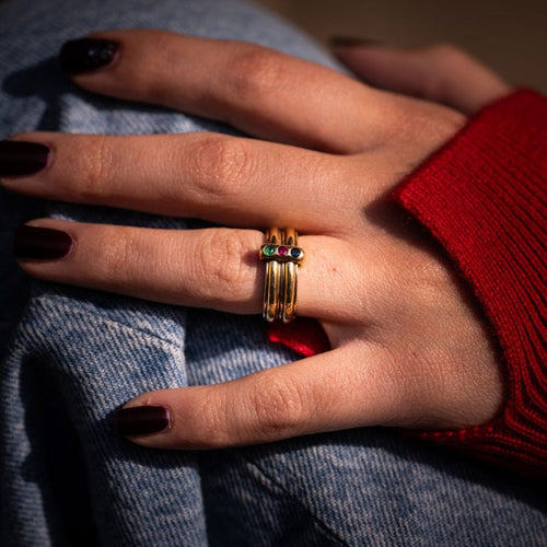 Bague 53 YVES SAINT LAURENT - Bague or jaune, rubis, émeraude et saphir 58 Facettes