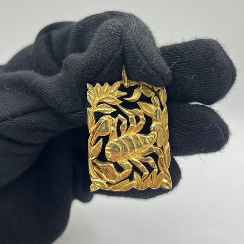 Pendentif Van Cleef & Arpels Paris - Pendentif Moderniste Scorpion Or Jaune 58 Facettes 00050701