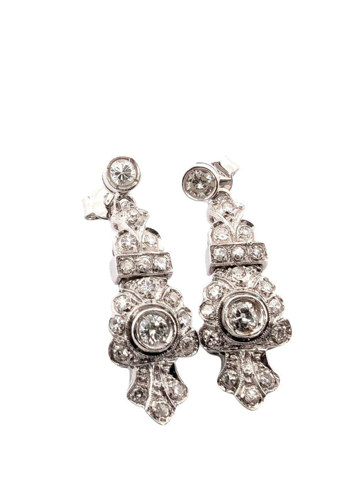 Boucles d'oreilles en or blanc avec diamants