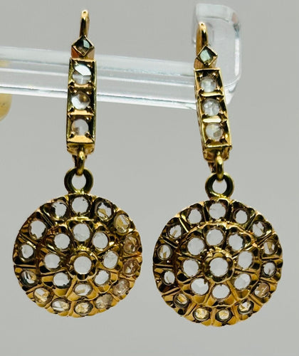 Boucles d'oreilles Boucles d'oreilles en or de style Art déco avec saphirs incolores 58 Facettes 50180