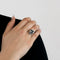 Bague 54 Bague or gris motif grappe, saphirs et diamants 58 Facettes 127027160539
