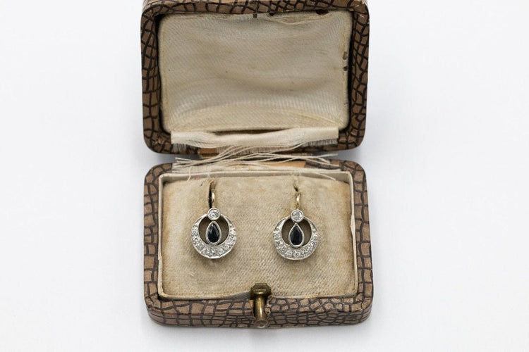 Boucles d'oreilles Boucles d'oreilles pendantes uniques avec saphirs et diamants 58 Facettes 11282