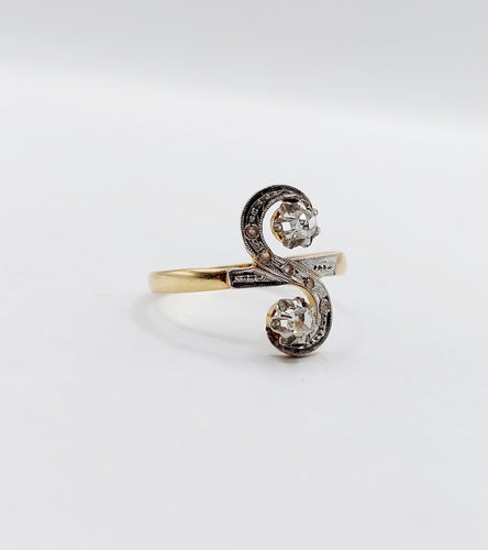 Bague 58.5 Bague marquise antique toi et moi en or 18k et platine, diamants taille roses 58 Facettes A06514