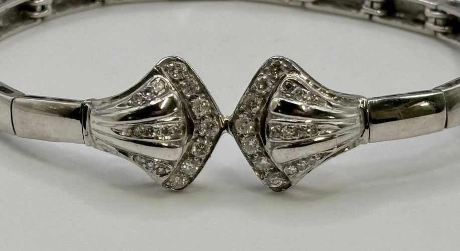 Boucles d'oreilles Parure "Art Déco" en or blanc 14 carats et diamants 58 Facettes