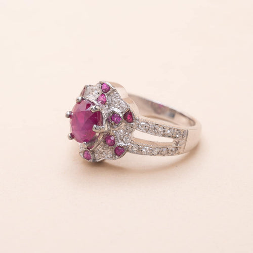 Bague Pompadour or blanc rubis