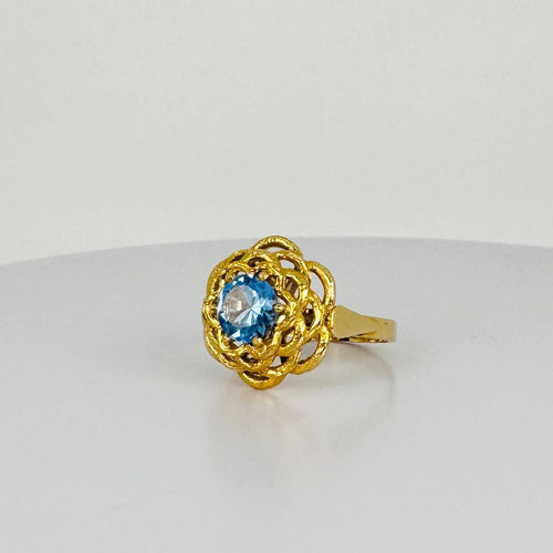 Bague Bague en or jaune avec topaze bleue de 1,5 carat 58 Facettes 2509004