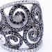 Bague 54.5 Bague en or blanc avec diamants blancs et noirs 58 Facettes N102880LF